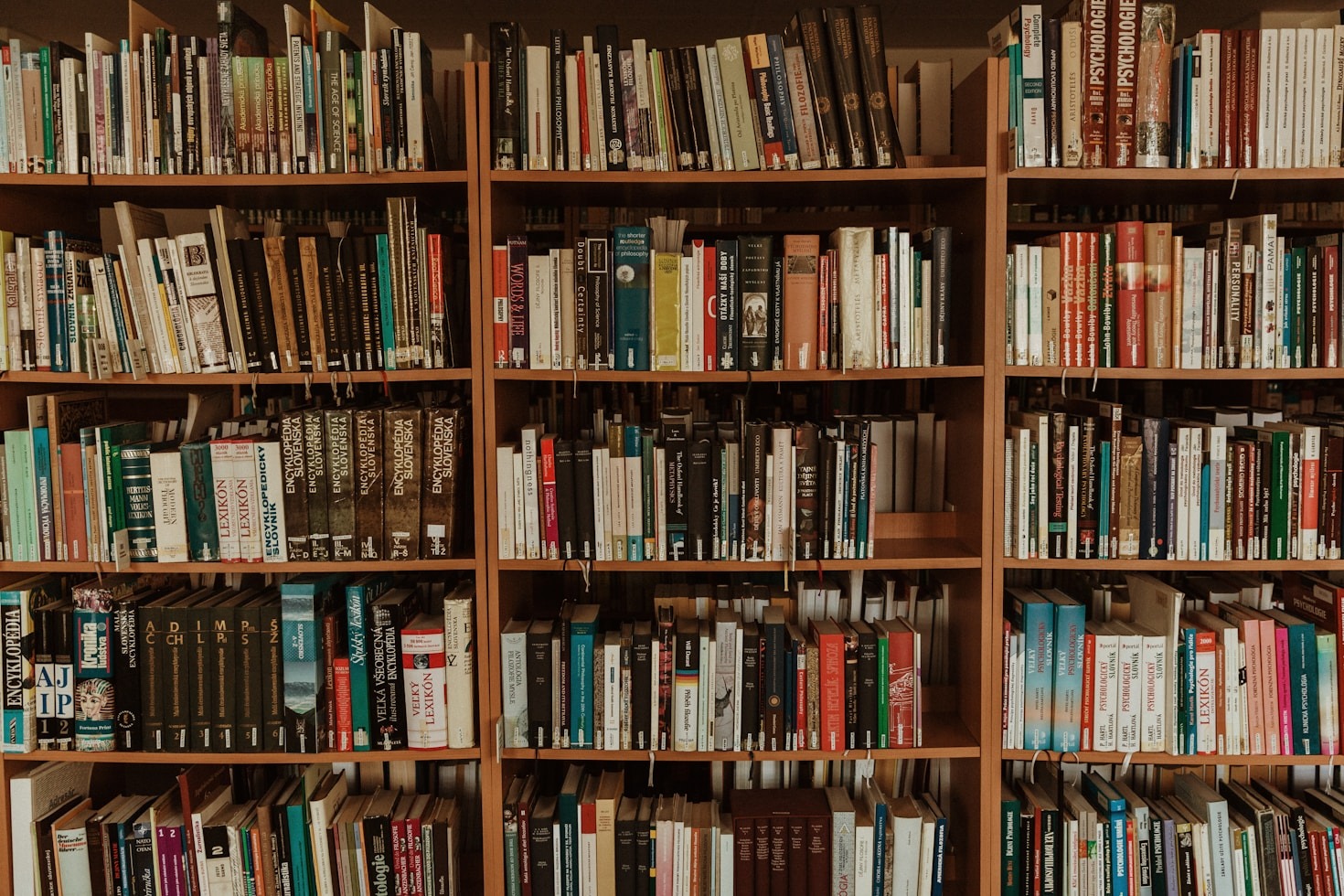 5 Reasons to Join Azher Hossain Memorial Library